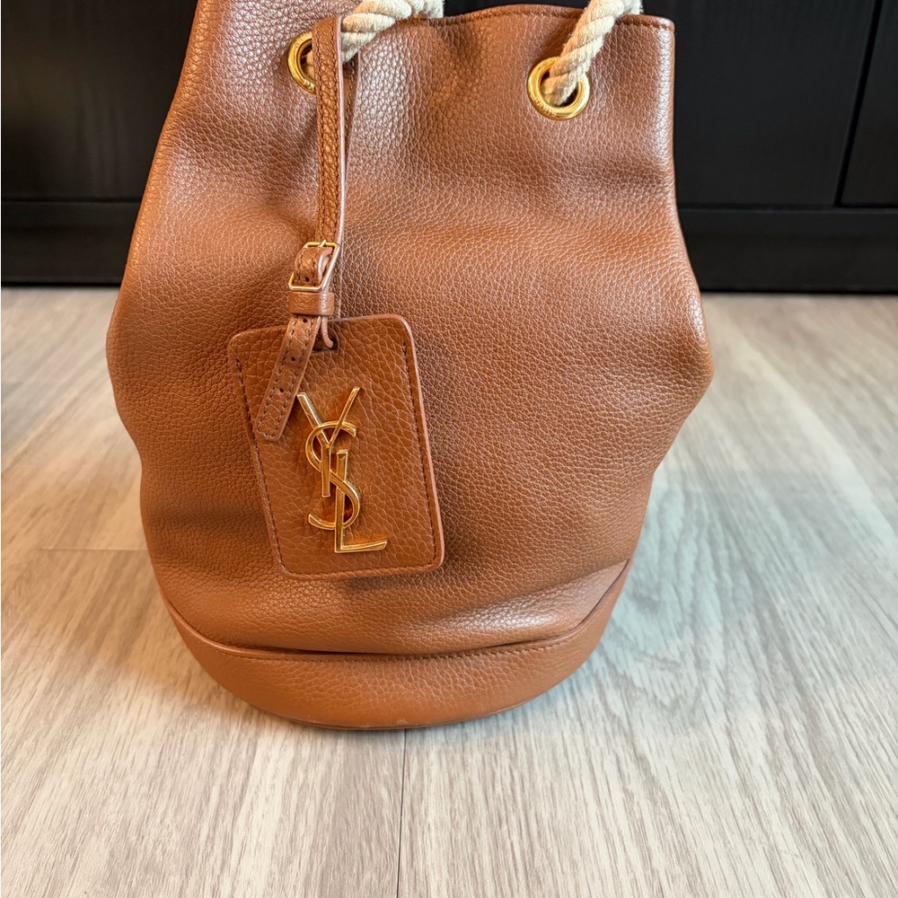 Yves Saint Laurent Tan Leather Shoulder Bag